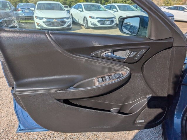 2024 Chevrolet Malibu FWD 2LT