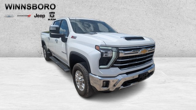 2025 Chevrolet Silverado 2500HD 4WD Crew Cab Standard Bed LTZ