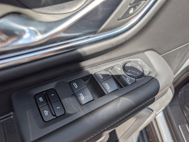 2023 GMC Yukon XL 4WD AT4