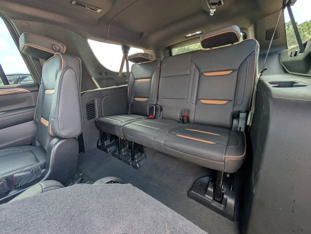 2023 GMC Yukon XL 4WD AT4