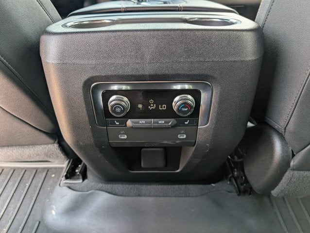 2023 GMC Yukon XL 4WD AT4