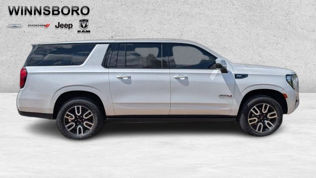2023 GMC Yukon XL 4WD AT4