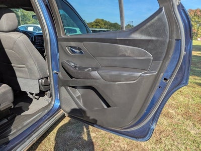2023 Chevrolet Traverse FWD LT Cloth