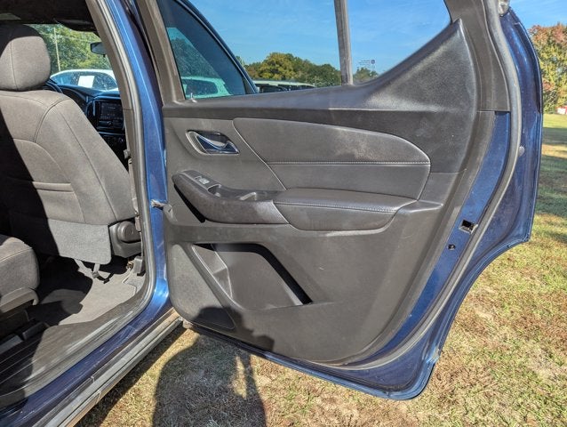 2023 Chevrolet Traverse FWD LT Cloth