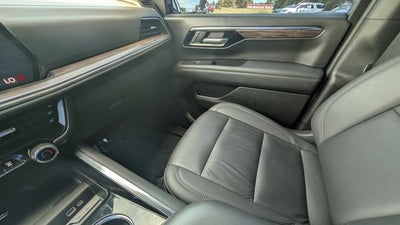 2025 Chevrolet Tahoe 4WD Z71