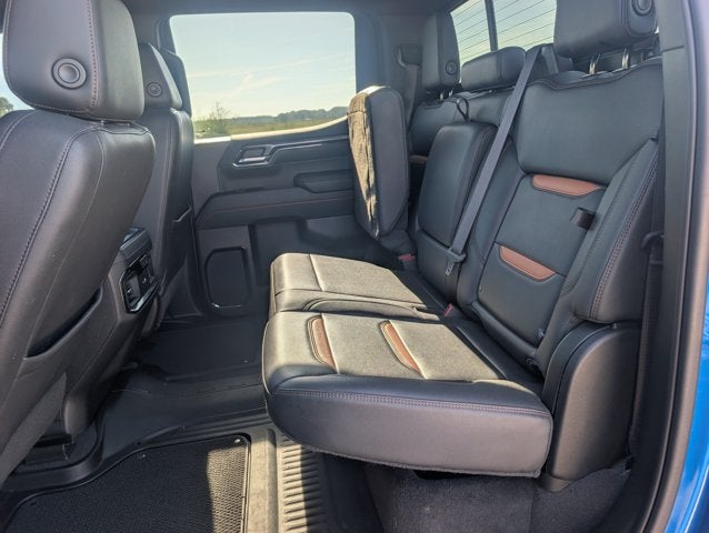 2023 GMC Sierra 1500 4WD Crew Cab Short Box AT4