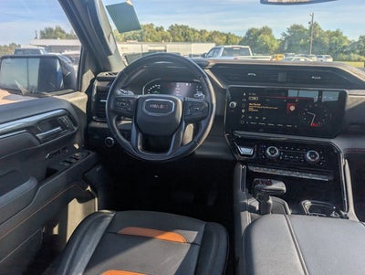 2023 GMC Sierra 1500 4WD Crew Cab Short Box AT4