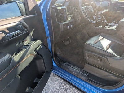 2023 GMC Sierra 1500 4WD Crew Cab Short Box AT4