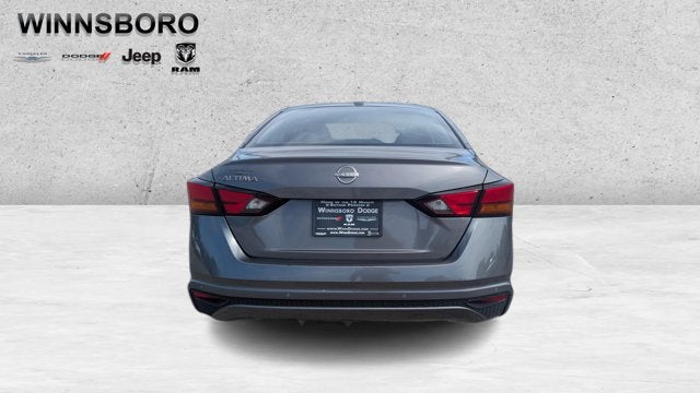 2025 Nissan Altima SV FWD