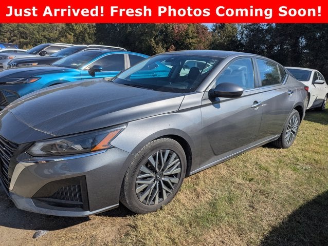 2024 Nissan Altima SV FWD