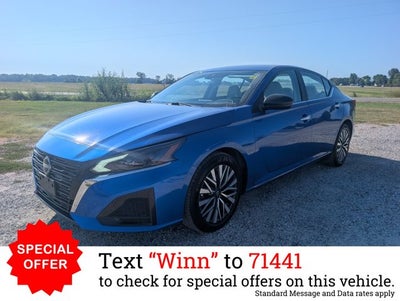 2025 Nissan Altima SV FWD