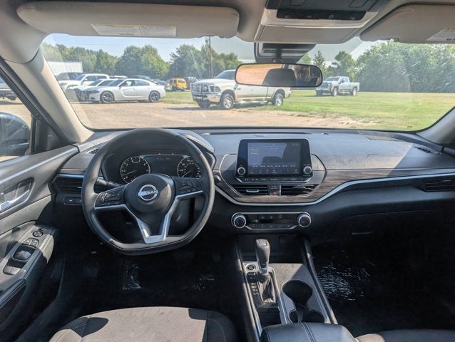 2025 Nissan Altima SV FWD