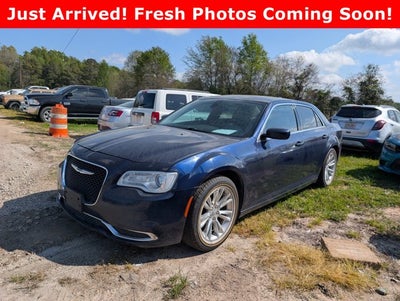 2016 Chrysler 300 Limited