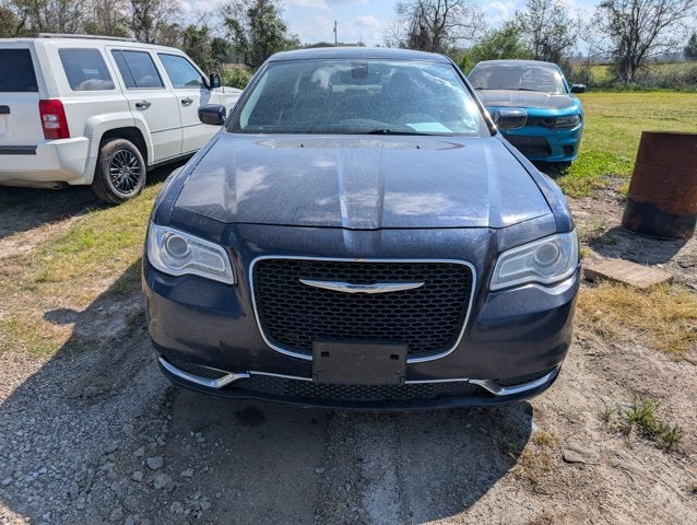 2016 Chrysler 300 Limited