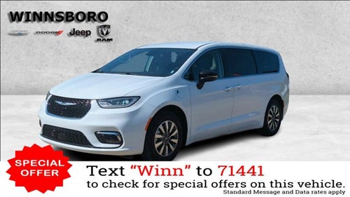 2024 Chrysler Pacifica Hybrid Select