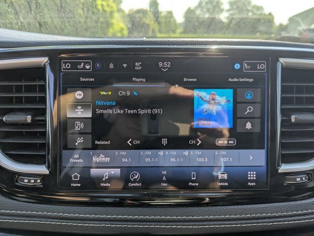 2024 Chrysler Pacifica Hybrid Select