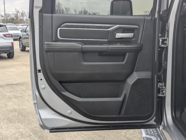 2024 RAM 3500 Big Horn Crew Cab 4x4 8' Box