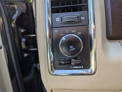 2018 RAM 3500 Laramie Longhorn Crew Cab 4x4 8' Box