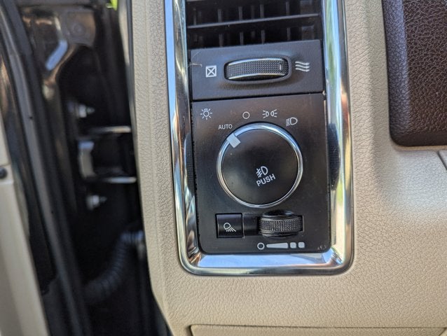 2018 RAM 3500 Laramie Longhorn Crew Cab 4x4 8' Box