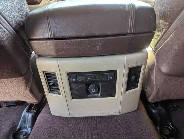 2018 RAM 3500 Laramie Longhorn Crew Cab 4x4 8' Box