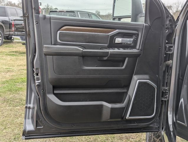 2024 RAM 2500 Laramie Crew Cab 4x4 6'4' Box