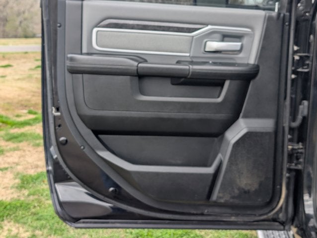 2022 RAM 2500 Big Horn Crew Cab 4x4 8' Box