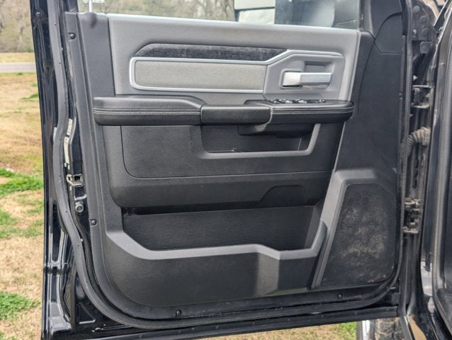 2022 RAM 2500 Big Horn Crew Cab 4x4 8' Box