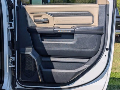 2020 RAM 2500 Limited Crew Cab 4x4 6'4' Box