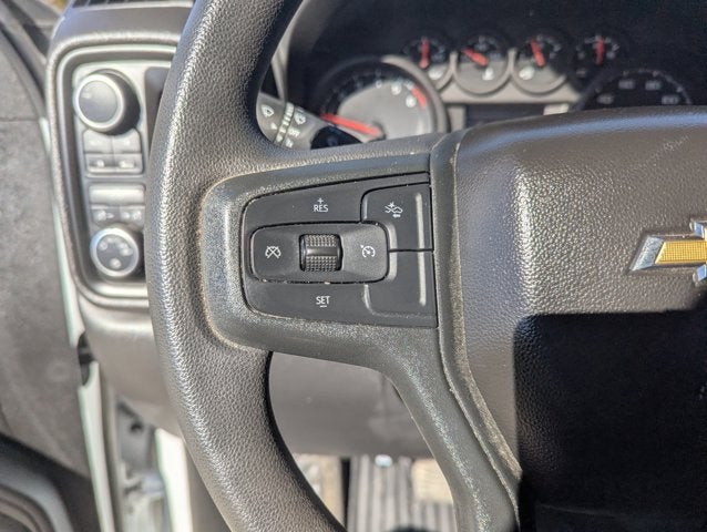 2022 Chevrolet Silverado 1500 4WD Crew Cab Short Bed Custom