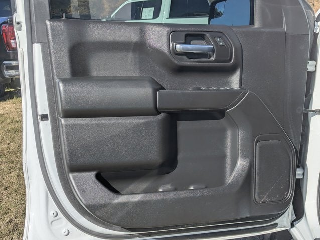 2022 Chevrolet Silverado 1500 4WD Crew Cab Short Bed Custom