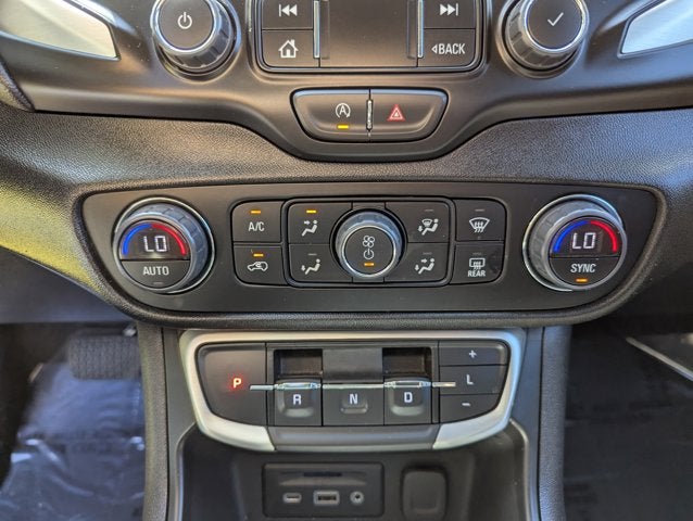 2024 GMC Terrain AWD SLT