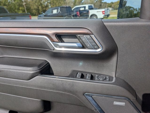 2023 GMC Sierra 1500 4WD Crew Cab Standard Box SLT