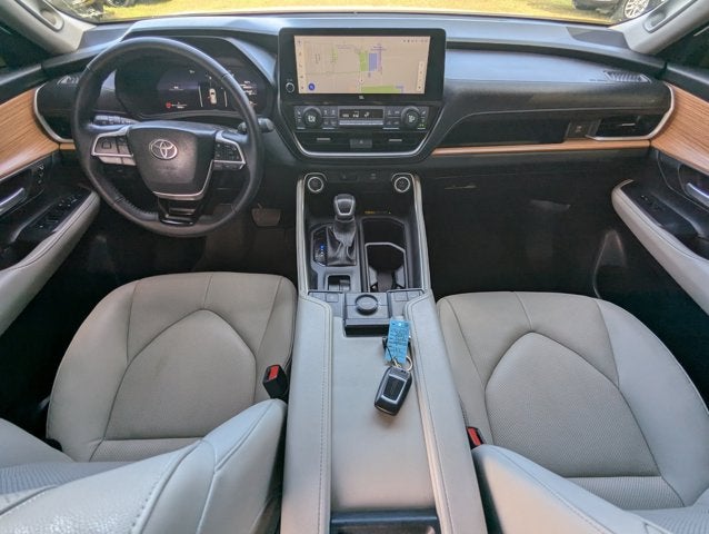 2025 Toyota Grand Highlander XLE