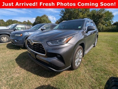 2024 Toyota Highlander Hybrid Limited