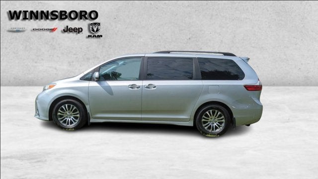 2020 Toyota Sienna XLE