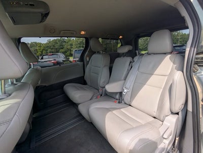 2020 Toyota Sienna XLE