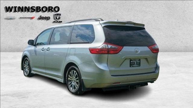 2020 Toyota Sienna XLE