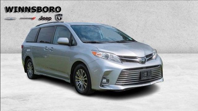 2020 Toyota Sienna XLE