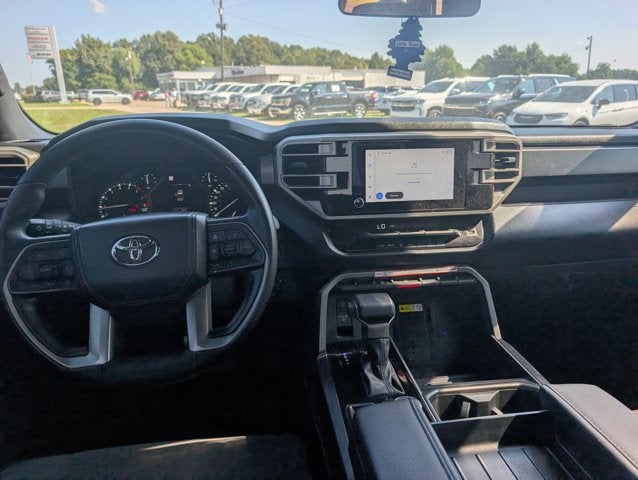 2025 Toyota Tundra 4WD SR5