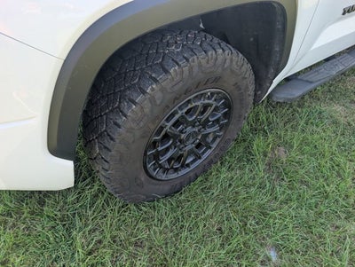 2025 Toyota Tundra 4WD SR5