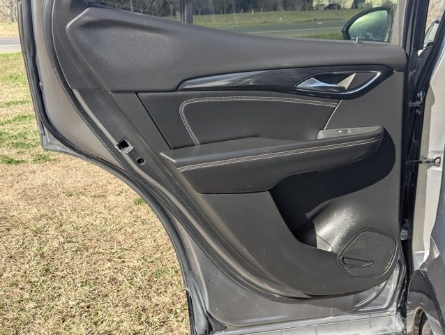 2022 Buick Envision FWD Essence